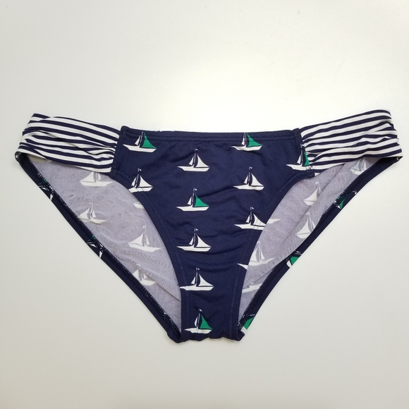 ❌SOLD❌ Tommy Bahama Sailboat Halter Bikini Set - Picture 7 of 16